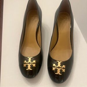 Tory Burch Black Everly Heels  with Gold Logo and patent Cap toe.      7.5 M